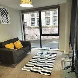 Airy 1 Bed Central Manchester Apartment Sleeps 2 Exterior photo