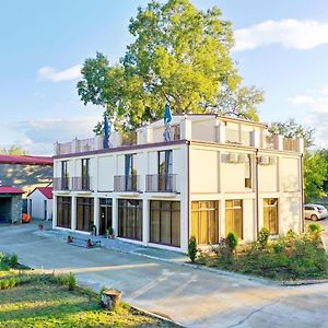 Kisi Garden Hotel Telavi Exterior photo