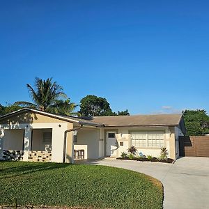 Sunny Goldie Villa Lauderdale Lakes Exterior photo