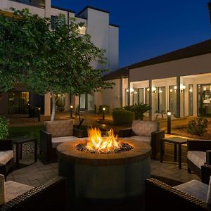 Courtyard By Marriott Phoenix Airport Hotel Exterior photo