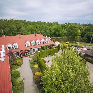 Hubertus Aparthotel&Restaurant&Horse Club Starogard Gdański Exterior photo