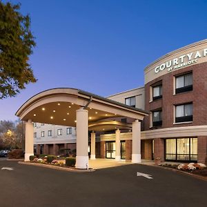 Courtyard Wall At Monmouth Shores Corporate Park Hotel Exterior photo