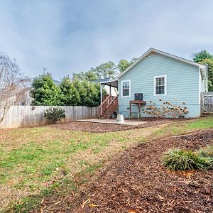 Cozy Pet Friendly Home-Raleigh Exterior photo