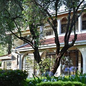 Venia Place Bed and Breakfast Nairobi Exterior photo