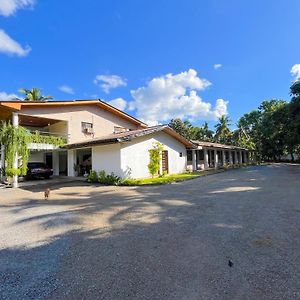 Agastya Hotel Kataragama Exterior photo