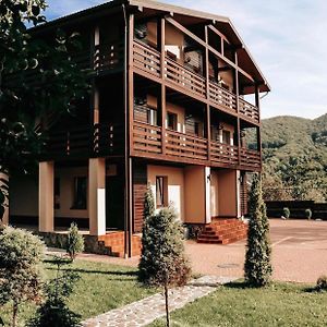 Садиба Казка Hotel Vizhenka Exterior photo