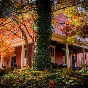 The Hollinger House Bed and Breakfast Lancaster Exterior photo