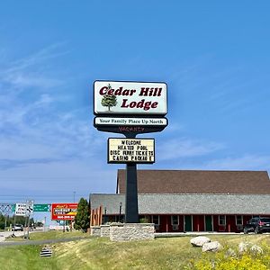 Cedar Hill Lodge Saint Ignace Exterior photo