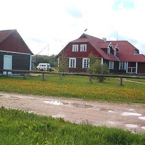 Kaebi Kuelalistemaja Hotel Haapsalu Exterior photo