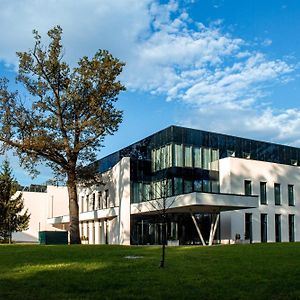 Polanka Conference Center Hotel Krosno Exterior photo