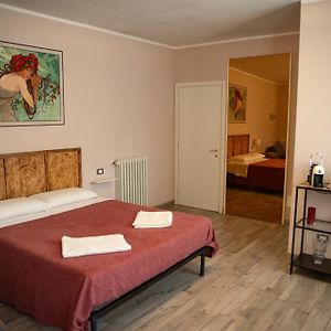 La Corte Di Aldo Bed and Breakfast Rozzano Exterior photo