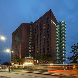 Pullman Stuttgart Fontana Hotel Exterior photo