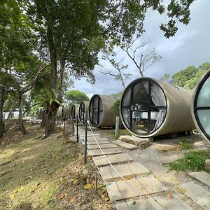 The Culvert Hotel Kuching Exterior photo