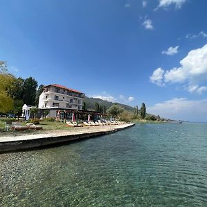 Hotel Victoria Pogradec Exterior photo