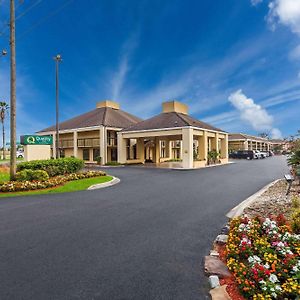 Quality Inn Coliseum Charleston Exterior photo