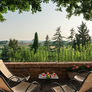 Hotel Ristorante Borgo Antico Monteroni dʼArbia Exterior photo