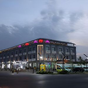 Chlnor Hotel Andizan Exterior photo