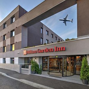 Hilton Garden Inn Bucharest Airport Otopeni Exterior photo