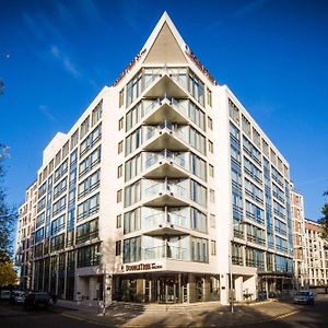 Doubletree By Hilton London Kingston Upon Thames Hotel Kingston upon Thames  Exterior photo