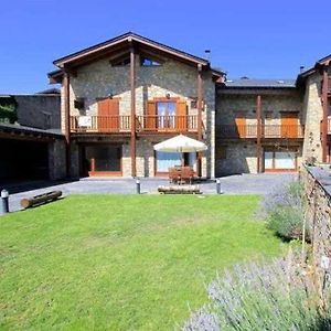 Casa De Piedra Y Madera Vistas A Montanas Y Prado Pension Bellver De Cerdanya Exterior photo