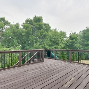 Prime Peoria Retreat With Deck And Fireplace! Villa Exterior photo