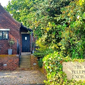 The Old Telephone Exchange - Surrounded By Fields! Villa Harrogate Exterior photo