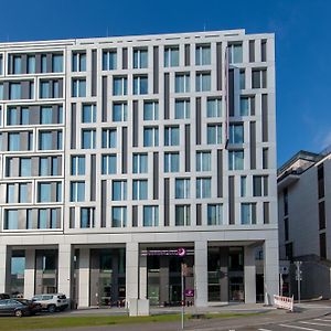 Premier Inn Stuttgart City Centre Exterior photo