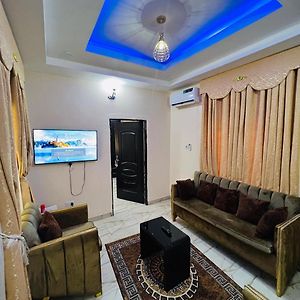 Enugu Airbnb / Shortlet Serviced Apartment Exterior photo