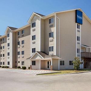 Travelodge By Wyndham Mcalester Exterior photo