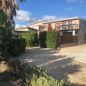 Fisherhaven Travellers Lodge Hermanus Exterior photo