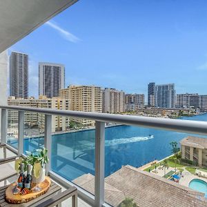 Infinite View Balcony With Pool, Gym And Near Beach Appartement Hallandale Beach Exterior photo