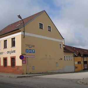 Penzion U Tocika Hotel Kunžak Exterior photo