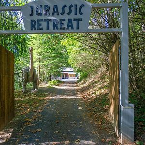 Epic Dinosaur Adventure - Themed 4Br Home With Hot Tub & Scenic Views (Adults Only) Washougal Exterior photo