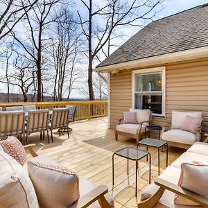Family-Friendly Albrightsville Cabin Deck And Views Exterior photo