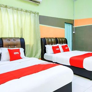 Tangkak Mawadahh Inn Stay Exterior photo