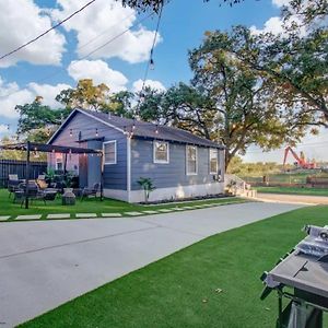 Magnolia Park Retreat -3 Separate Units W Backyard Villa Houston Exterior photo