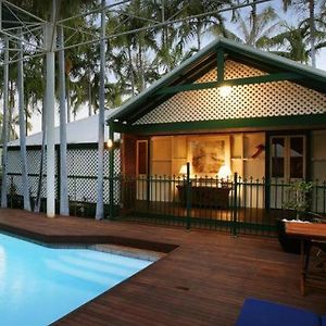 Pinctada Mcalpine House Hotel Broome Exterior photo