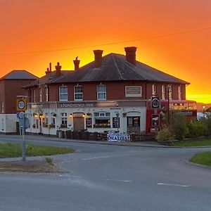 Stonehenge Inn & Shepherd'S Huts Amesbury Exterior photo