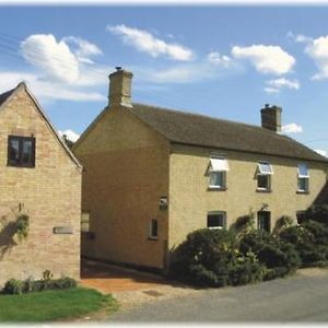 Ye Olde Globe&Chequers Hotel Huntingdon Exterior photo