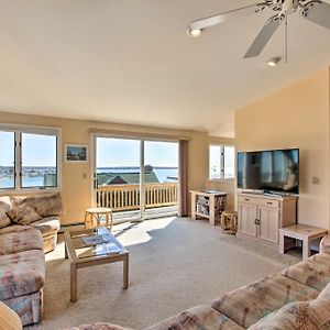 Narragansett Home With Scenic Deck Less Than 2 Mi To Beach! Exterior photo