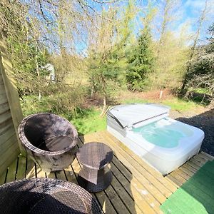 Blair Tiny House With Private Hot Tub - Pet Friendly- Fife - Loch Leven - Lomond Hills Villa Dunfermline Exterior photo