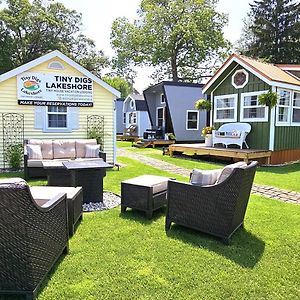 Tiny Digs Lakeshore - Tiny House Lodging Hotel Muskegon Exterior photo