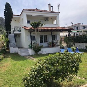 Skaloma Seafront Loulas House Nearby Nafpaktos Villa Exterior photo