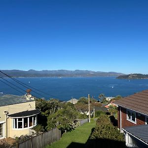 Sea Views From Sunny House Appartement Wellington Exterior photo
