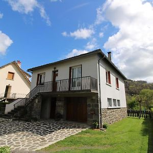 Location De Gite En Auvergne: Confort, Activites Nature Et Proximite Sites Historiques - Fr-1-742-544 Villa Saint-Martin-Valmeroux Exterior photo