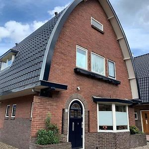 Centrally Located Holiday Home, Near Public Transport, Ideal For Exploring The Netherlands, Amsterdam, Utrecht Soest Exterior photo