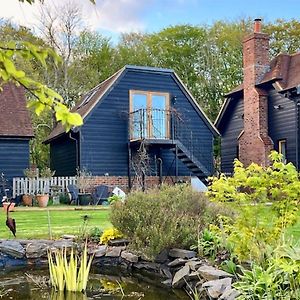 Wysteria, North Lodge Rusper Exterior photo