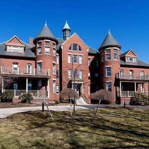 The Centennial Hotel Concord Exterior photo