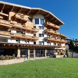 Hotel Garni Romantik Fügen Exterior photo