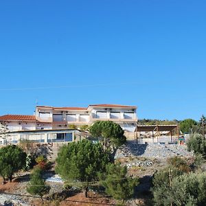 Blue Bay Hotel Charamida Exterior photo